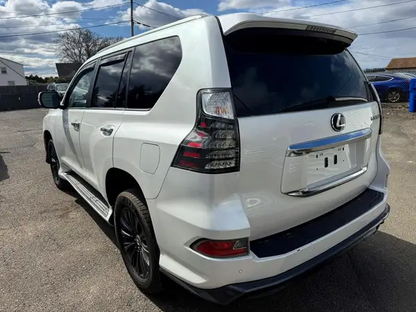 JTJAM7BX0P5340903 2023 LEXUS GX - Image 2
