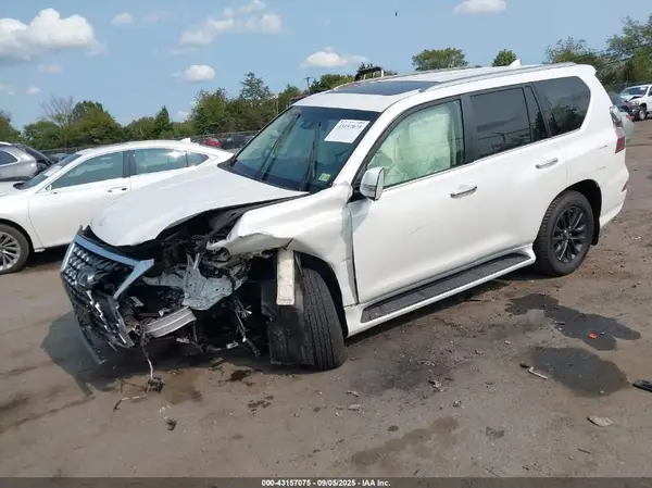 JTJAM7BX1L5255627 2020 LEXUS GX - Image 2