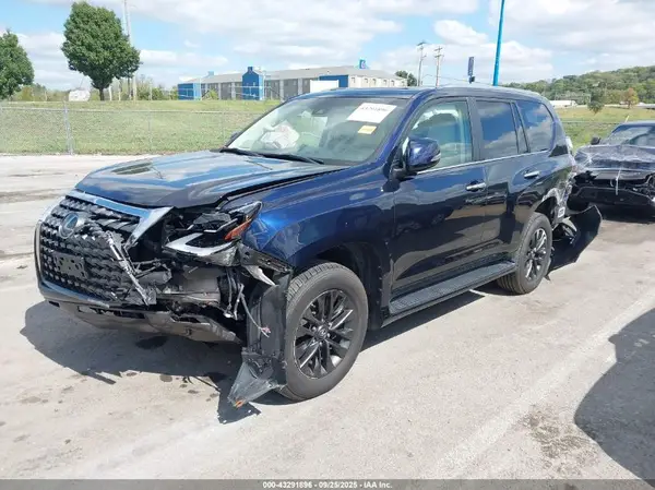 JTJAM7BX1L5260990 2020 LEXUS GX - Image 2