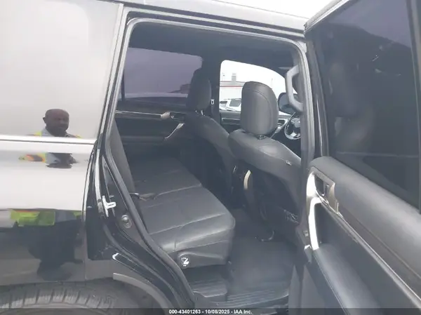 JTJAM7BX1L5266837 2020 LEXUS GX - Image 8
