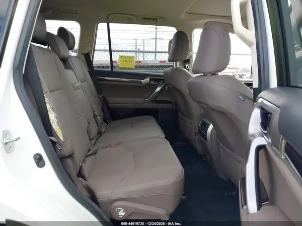 JTJAM7BX1M5294963 2021 LEXUS GX - Image 8