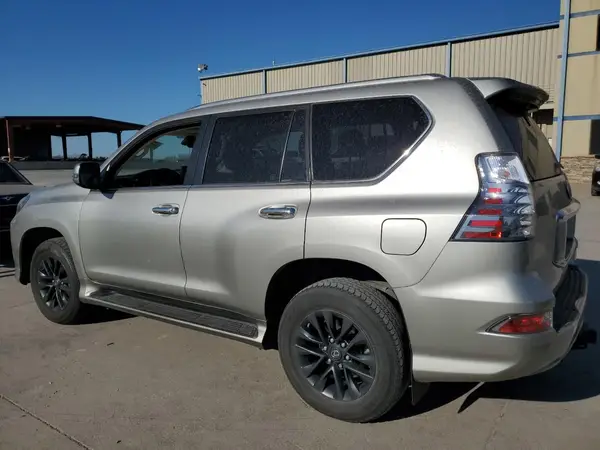 JTJAM7BX1N5307700 2022 LEXUS GX - Image 2