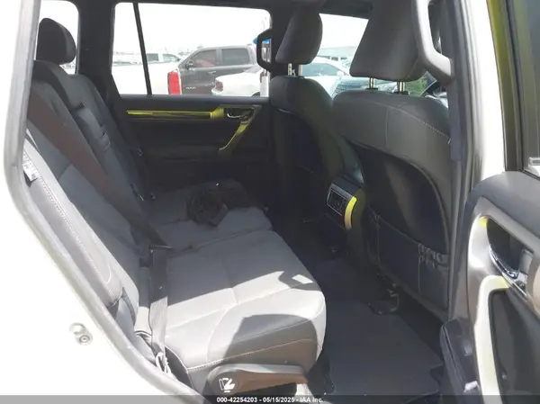 JTJAM7BX2L5263445 2020 LEXUS GX - Image 8