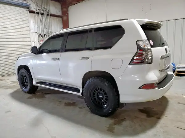 JTJAM7BX2M5272194 2021 LEXUS GX - Image 2