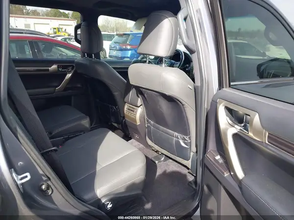 JTJAM7BX2M5275810 2021 LEXUS GX - Image 8