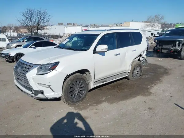 JTJAM7BX2M5296768 2021 LEXUS GX - Image 2