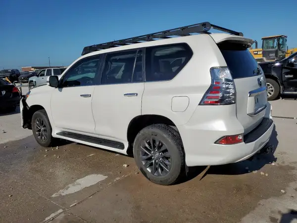 JTJAM7BX2N5322593 2022 LEXUS GX - Image 2