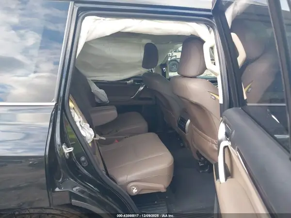 JTJAM7BX2P5343852 2023 LEXUS GX - Image 8