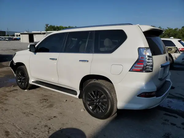 JTJAM7BX3L5255631 2020 LEXUS GX - Image 2