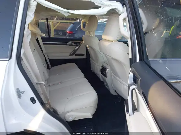 JTJAM7BX3L5256276 2020 LEXUS GX - Image 8