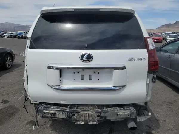 2020 LEXUS GX auction photo 6