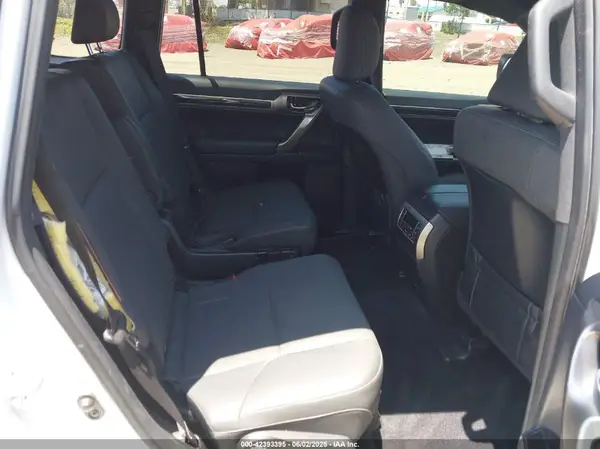 JTJAM7BX3L5264975 2020 LEXUS GX - Image 8