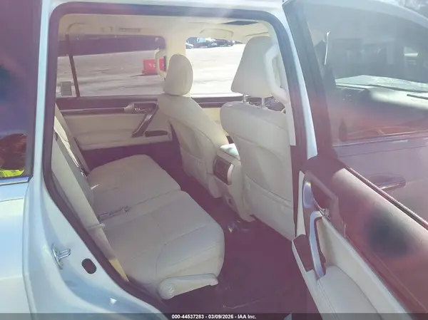 JTJAM7BX3M5284502 2021 LEXUS GX - Image 8