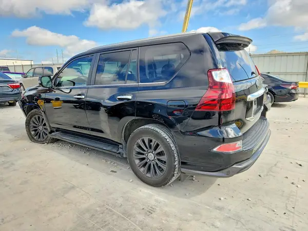 JTJAM7BX3M5284628 2021 LEXUS GX - Image 2