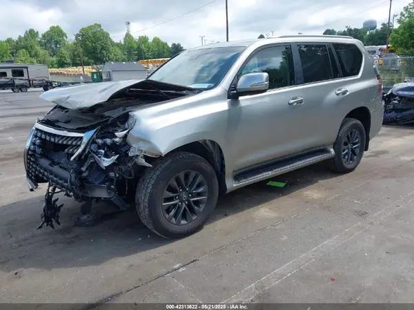 JTJAM7BX3N5310680 2022 LEXUS GX - Image 2