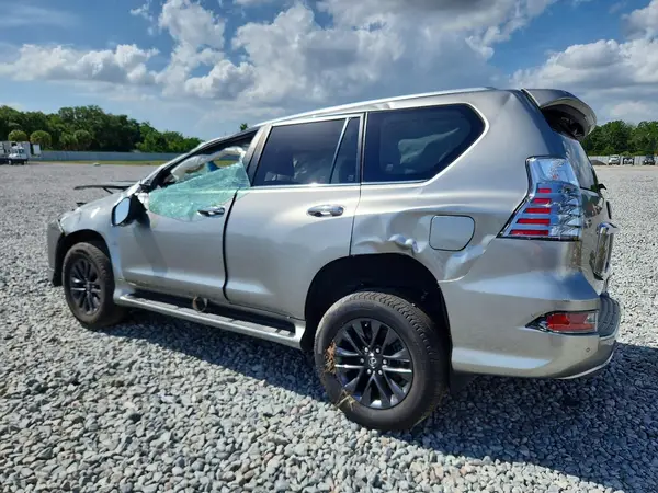 JTJAM7BX3N5310839 2022 LEXUS GX - Image 2
