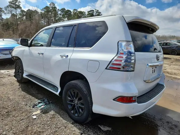 JTJAM7BX3N5321324 2022 LEXUS GX - Image 2