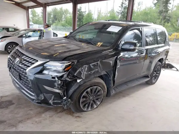 JTJAM7BX3N5333036 2022 LEXUS GX - Image 2