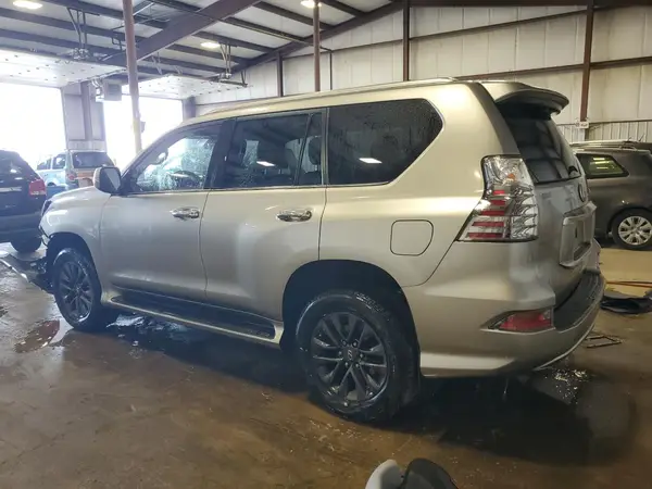 JTJAM7BX3N5335305 2022 LEXUS GX - Image 2