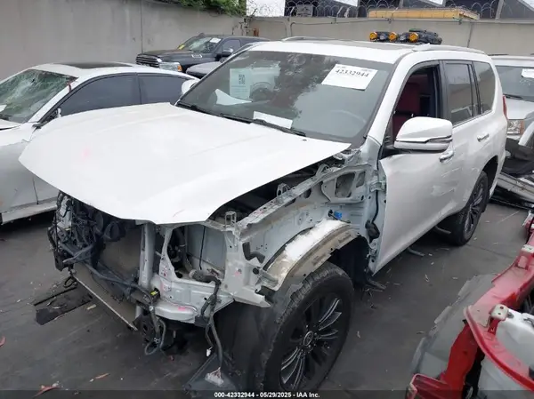 JTJAM7BX4L5258036 2020 LEXUS GX - Image 2
