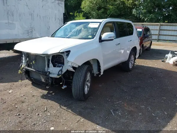 JTJAM7BX4M5276358 2021 LEXUS GX - Image 2
