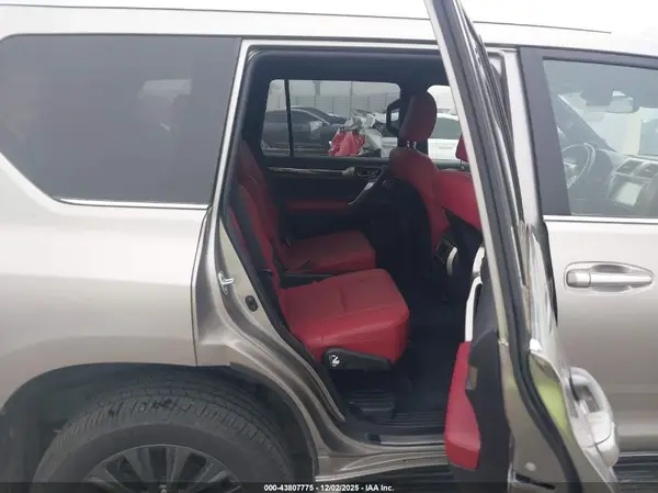 JTJAM7BX4M5277414 2021 LEXUS GX - Image 8