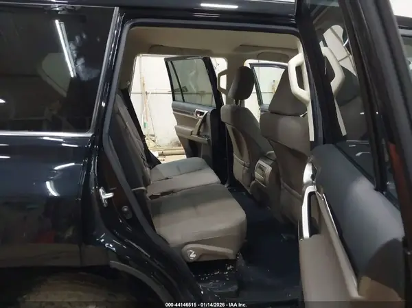 JTJAM7BX4M5299929 2021 LEXUS GX - Image 8