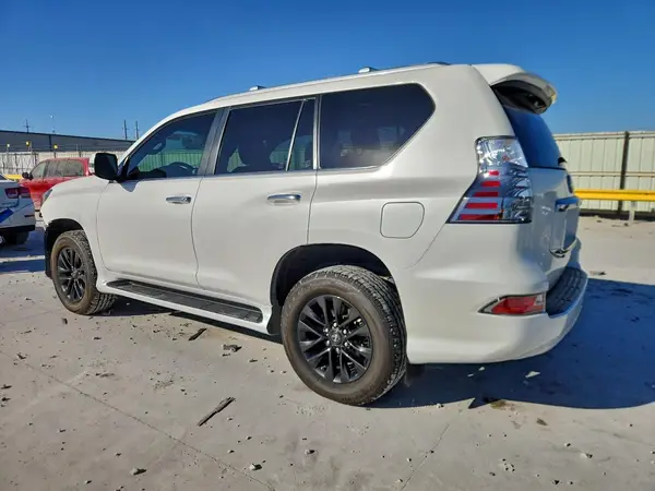 JTJAM7BX4N5326774 2022 LEXUS GX - Image 2