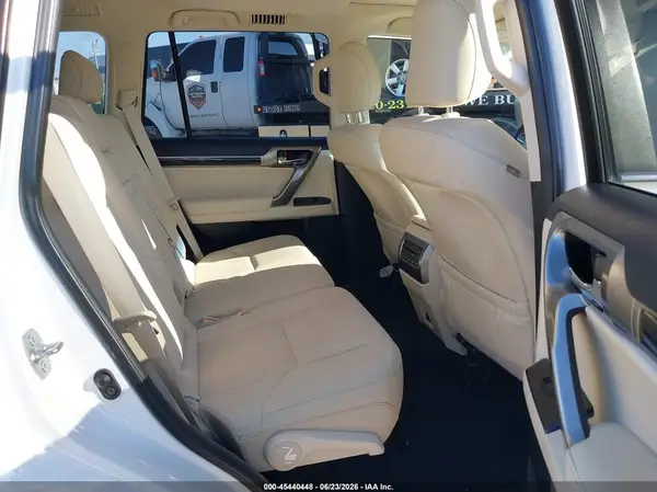 JTJAM7BX4N5332574 2022 LEXUS GX - Image 8