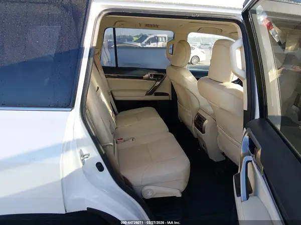 JTJAM7BX5M5271301 2021 LEXUS GX - Image 8