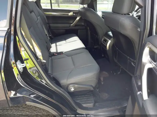 JTJAM7BX5M5289605 2021 LEXUS GX - Image 8
