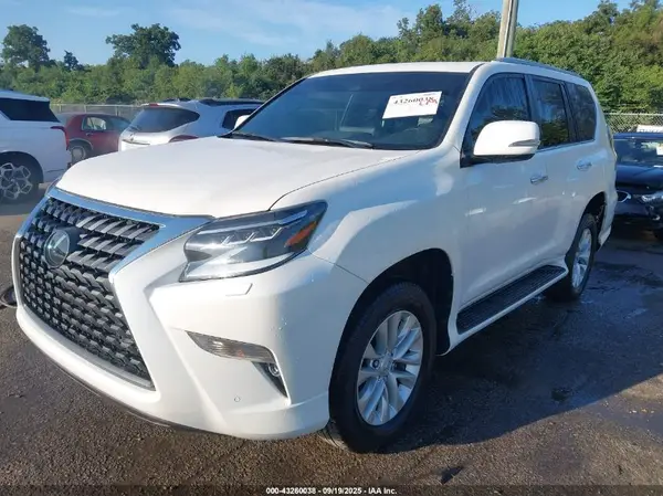 JTJAM7BX5N5311068 2022 LEXUS GX - Image 2