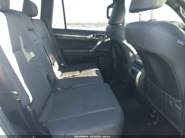 JTJAM7BX5N5311068 2022 LEXUS GX - Image 8