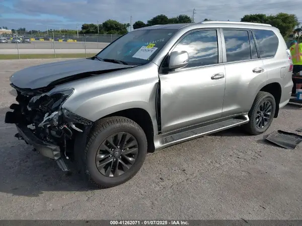 JTJAM7BX5P5345868 2023 LEXUS GX - Image 2