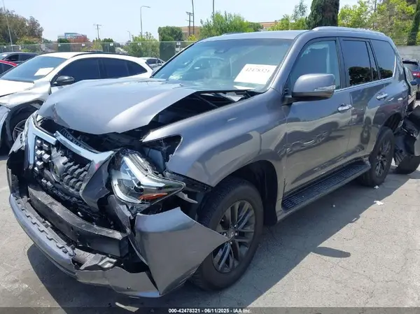 JTJAM7BX5P5353436 2023 LEXUS GX - Image 2