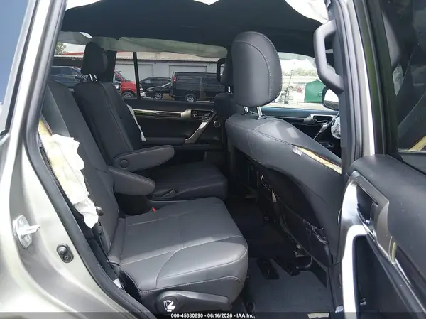JTJAM7BX6M5276524 2021 LEXUS GX - Image 8