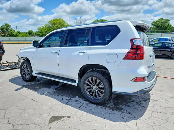 JTJAM7BX6M5276636 2021 LEXUS GX - Image 2