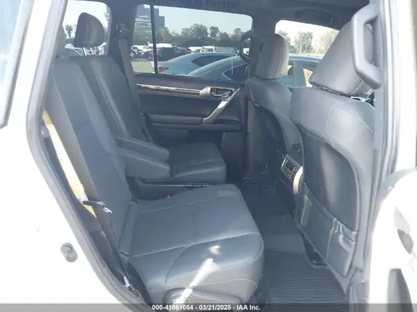 JTJAM7BX6M5286485 2021 LEXUS GX - Image 8