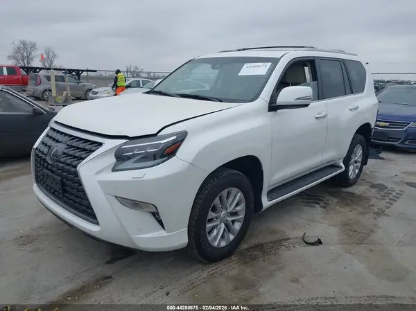 JTJAM7BX6N5329014 2022 LEXUS GX - Image 2