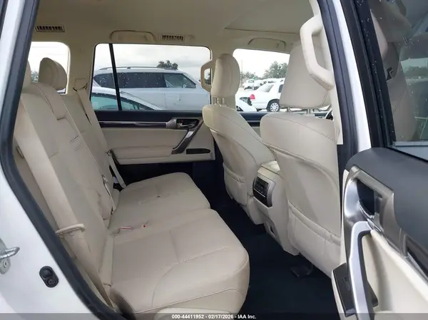 JTJAM7BX6N5330549 2022 LEXUS GX - Image 8