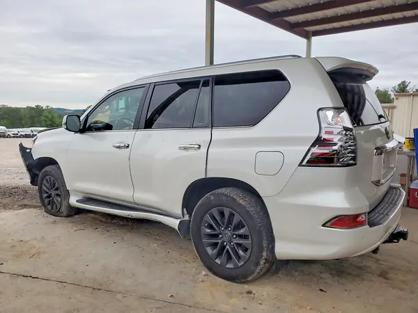 JTJAM7BX6P5356569 2023 LEXUS GX - Image 2