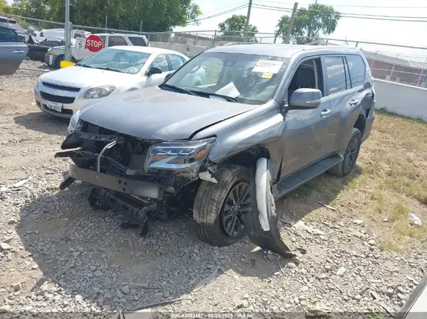 JTJAM7BX6P5358662 2023 LEXUS GX - Image 2
