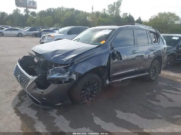 JTJAM7BX7L5263828 2020 LEXUS GX - Image 2
