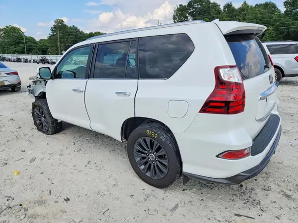 JTJAM7BX7L5263831 2020 LEXUS GX - Image 2