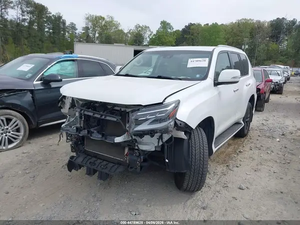 JTJAM7BX7L5263909 2020 LEXUS GX - Image 2