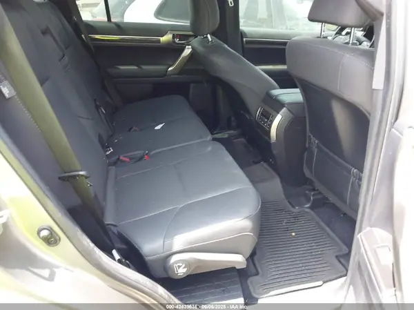 JTJAM7BX7M5298256 2021 LEXUS GX - Image 8
