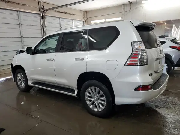 JTJAM7BX7P5361456 2023 LEXUS GX - Image 2