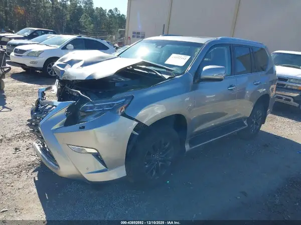 JTJAM7BX7P5372733 2023 LEXUS GX - Image 2