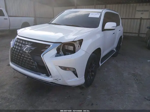 JTJAM7BX8L5248982 2020 LEXUS GX - Image 2