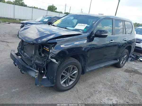 JTJAM7BX8L5266401 2020 LEXUS GX - Image 2